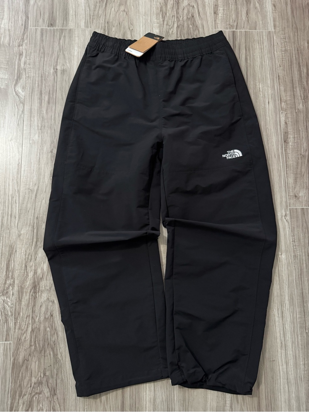 NWT The North Face Easy Wind Black Pants Women’s Large Relaxed Fit WindWall